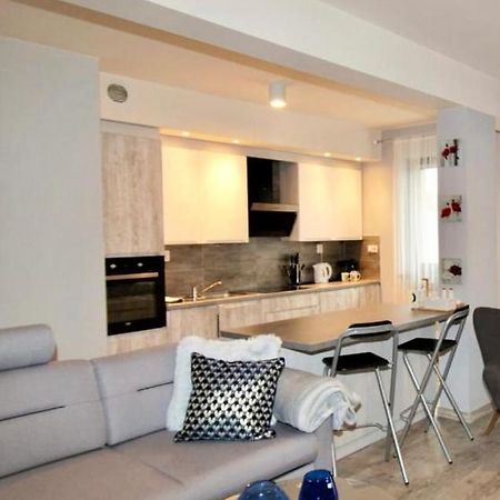 Apartament Lilla 耶莱尼亚古拉 外观 照片