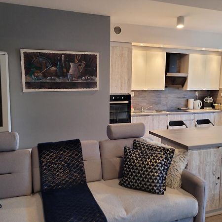 Apartament Lilla 耶莱尼亚古拉 外观 照片