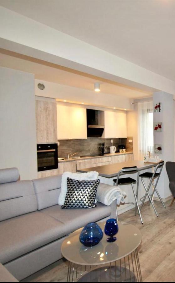 Apartament Lilla 耶莱尼亚古拉 外观 照片