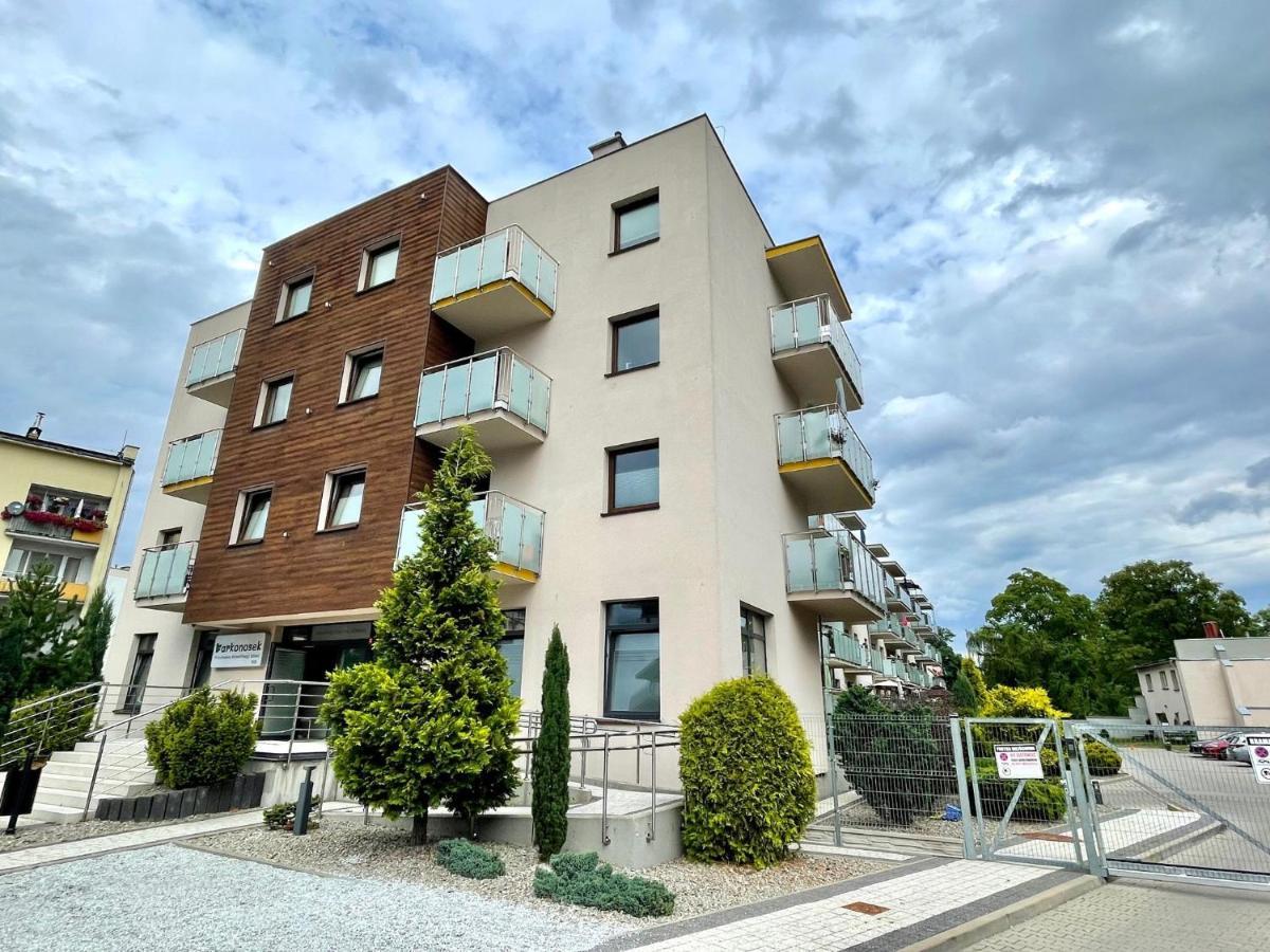 Apartament Lilla 耶莱尼亚古拉 外观 照片