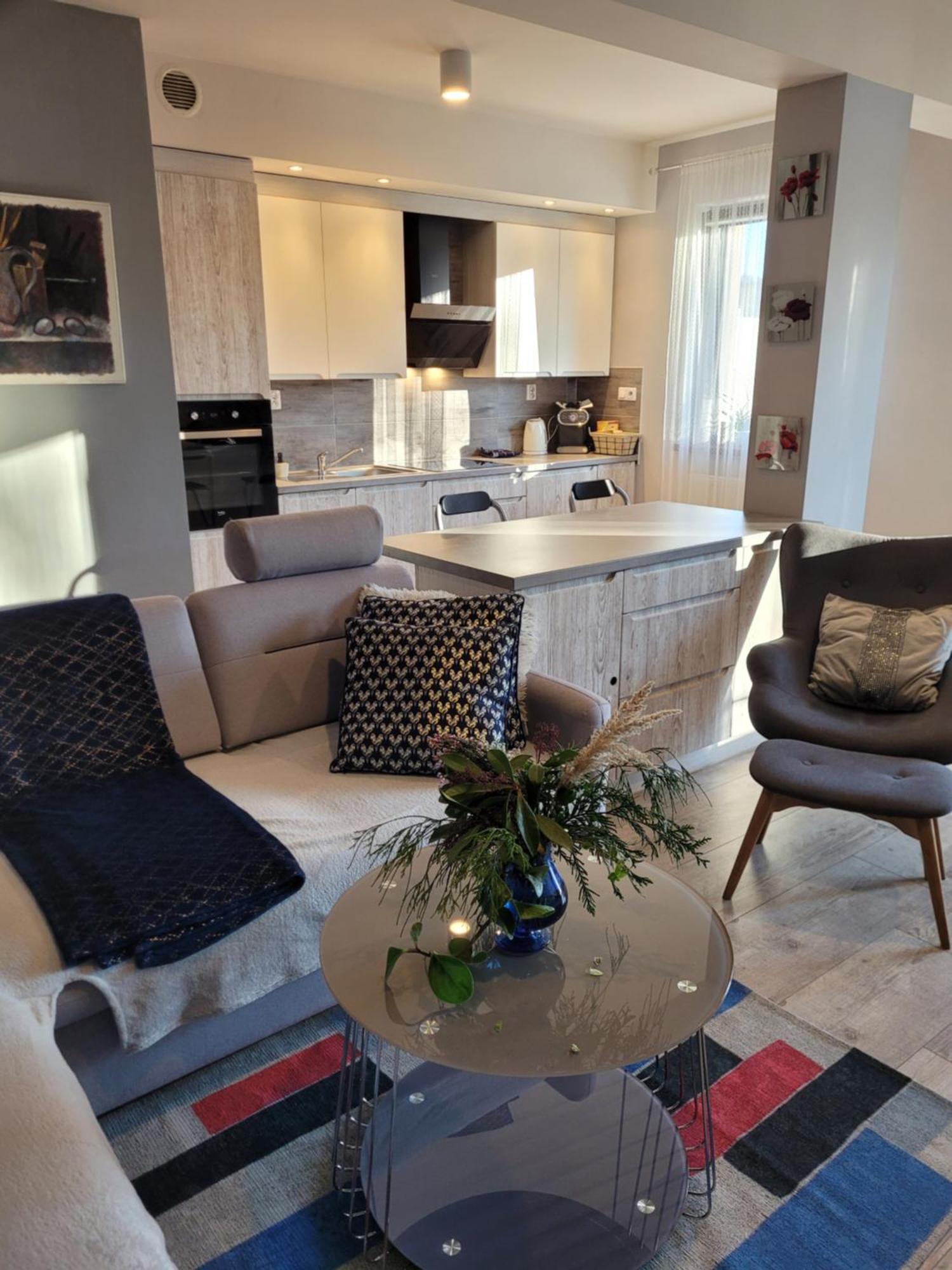 Apartament Lilla 耶莱尼亚古拉 外观 照片